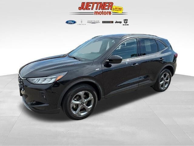 2025 Ford Escape ST-Line Select — photo 1 of 13