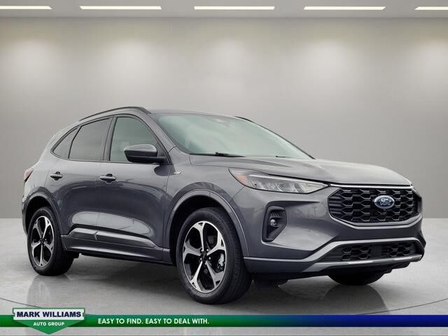 2023 Ford Escape ST-Line Select — photo 1 of 25