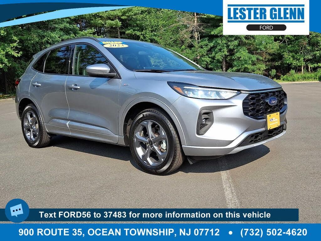 2023 Ford Escape ST-Line Select — photo 1 of 1
