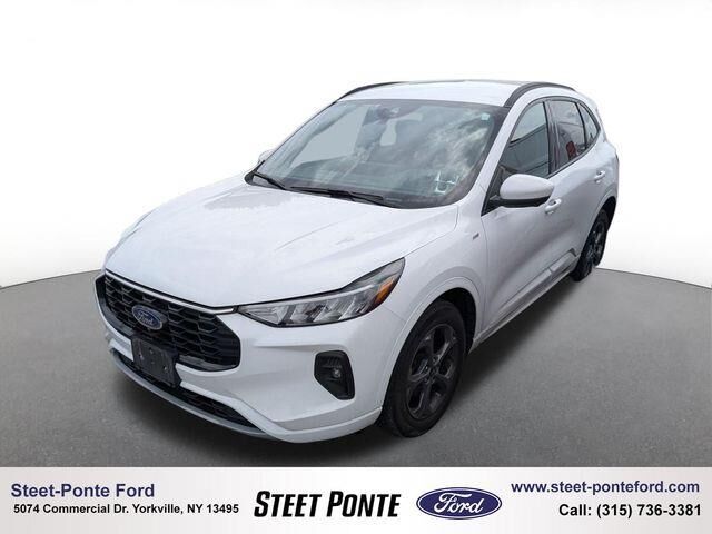 2023 Ford Escape ST-Line Select — photo 1 of 26
