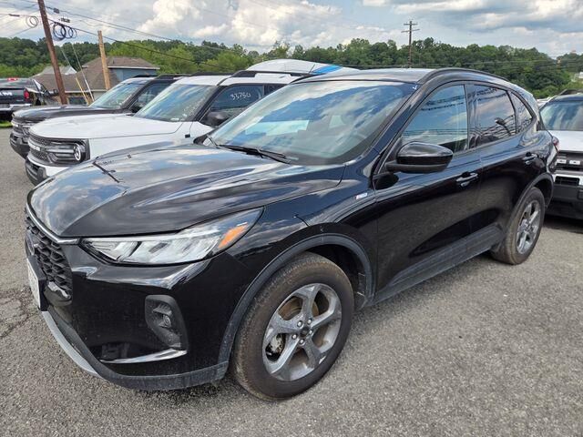 2025 Ford Escape ST-Line Select — photo 1 of 14