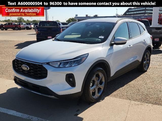 2025 Ford Escape ST-Line Select — photo 1 of 24