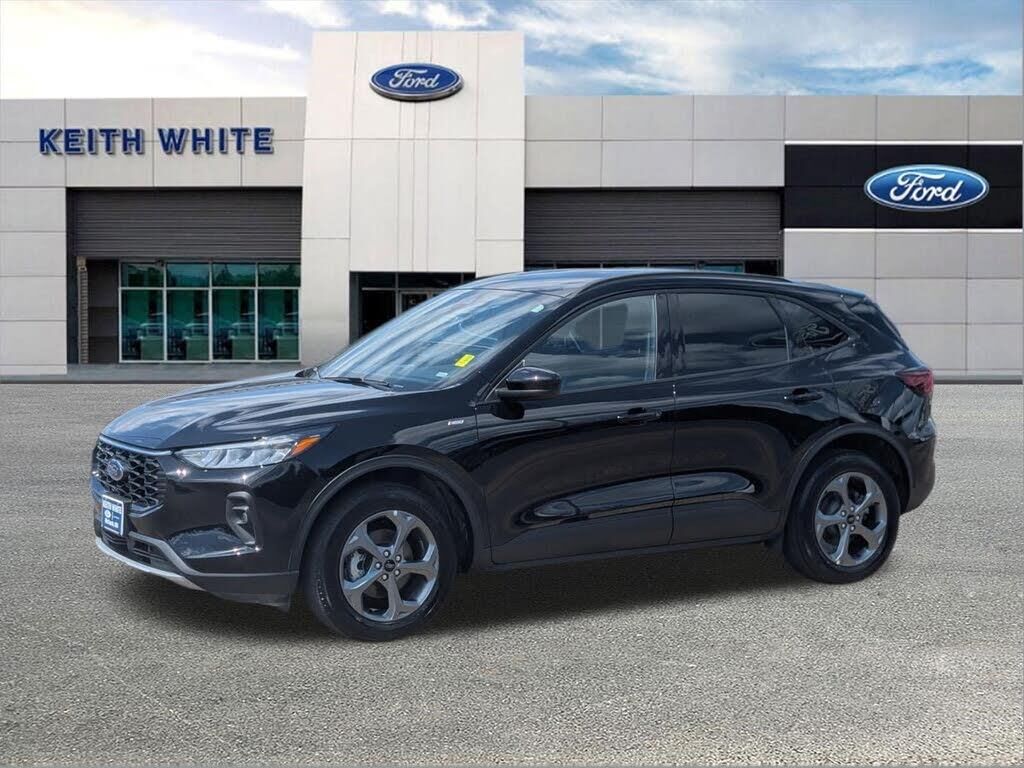 2025 Ford Escape ST-Line Select — photo 1 of 2