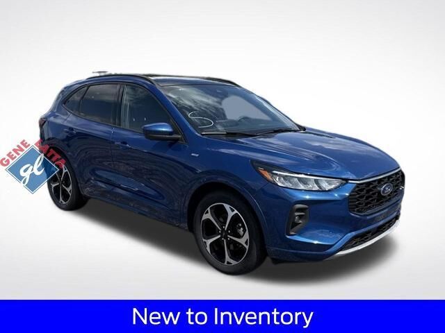 2023 Ford Escape ST-Line Select — photo 1 of 5