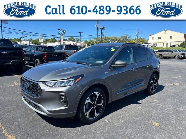 2023 Ford Escape ST-Line Select