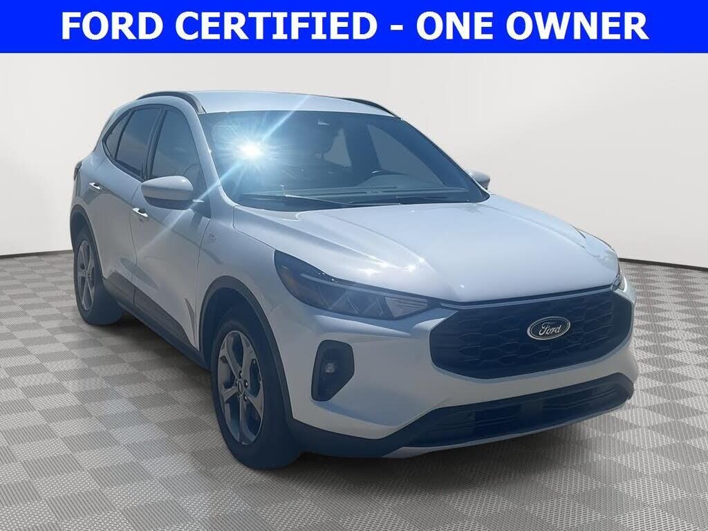 2025 Ford Escape ST-Line Select — photo 1 of 2