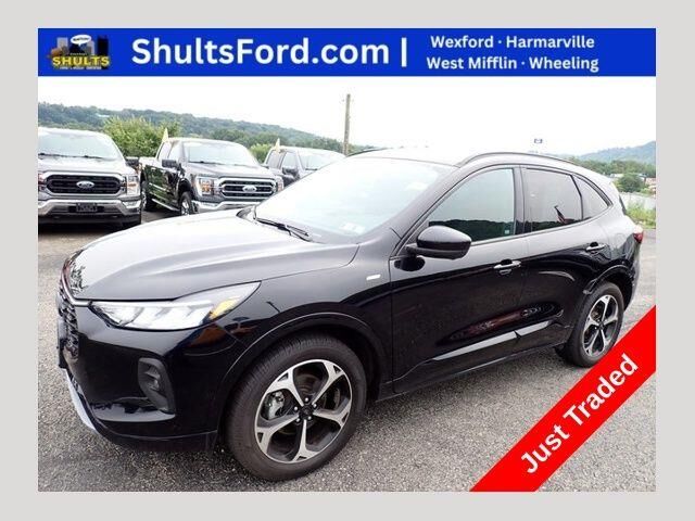 2023 Ford Escape ST-Line Select — photo 1 of 26