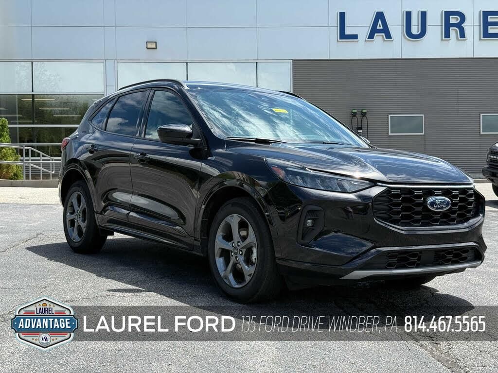 2024 Ford Escape ST-Line Select — photo 1 of 1