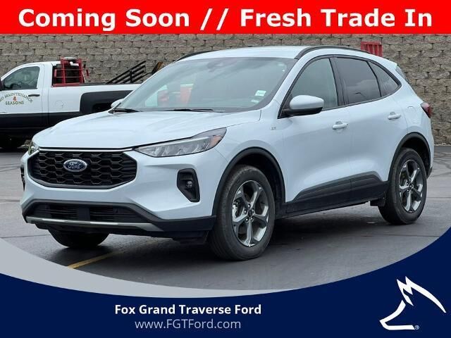 2025 Ford Escape ST-Line Select — photo 1 of 13