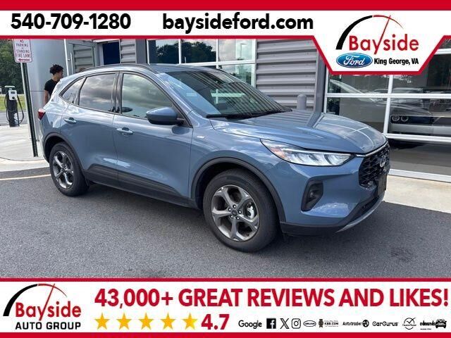 2025 Ford Escape ST-Line Select — photo 1 of 26