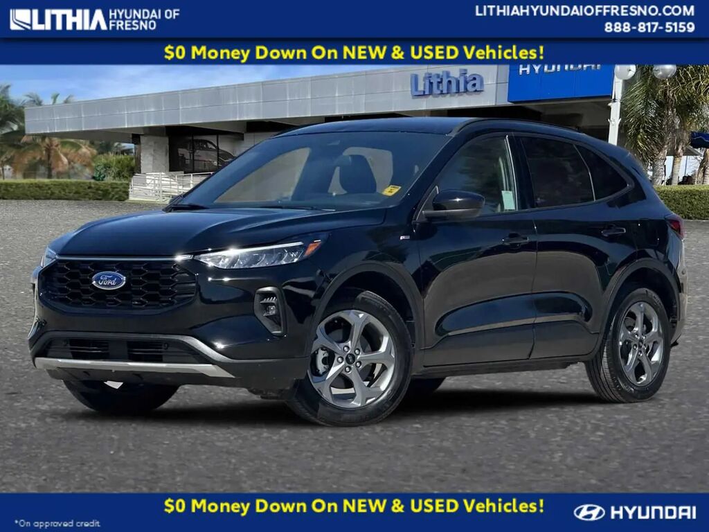 2025 Ford Escape ST-Line Select — photo 1 of 13
