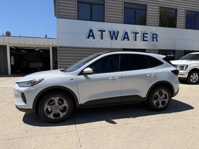 2026 Ford Escape ST-Line Select — photo 1 of 9