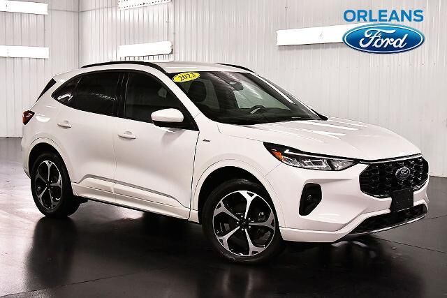 2023 Ford Escape ST-Line Select — photo 1 of 26