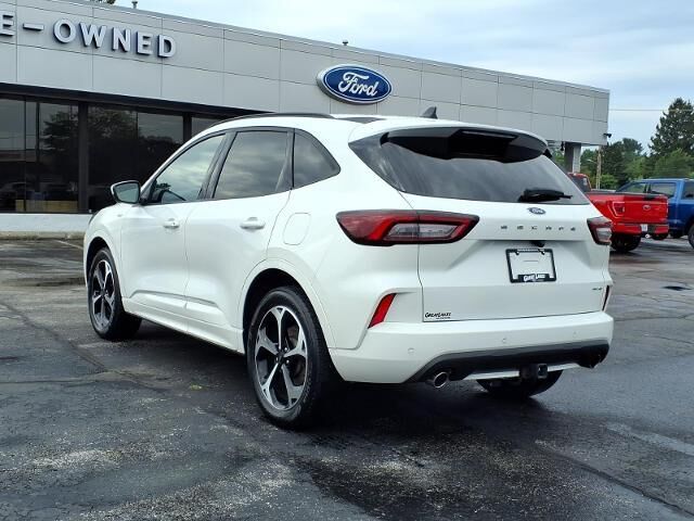 2023 Ford Escape ST-Line Select