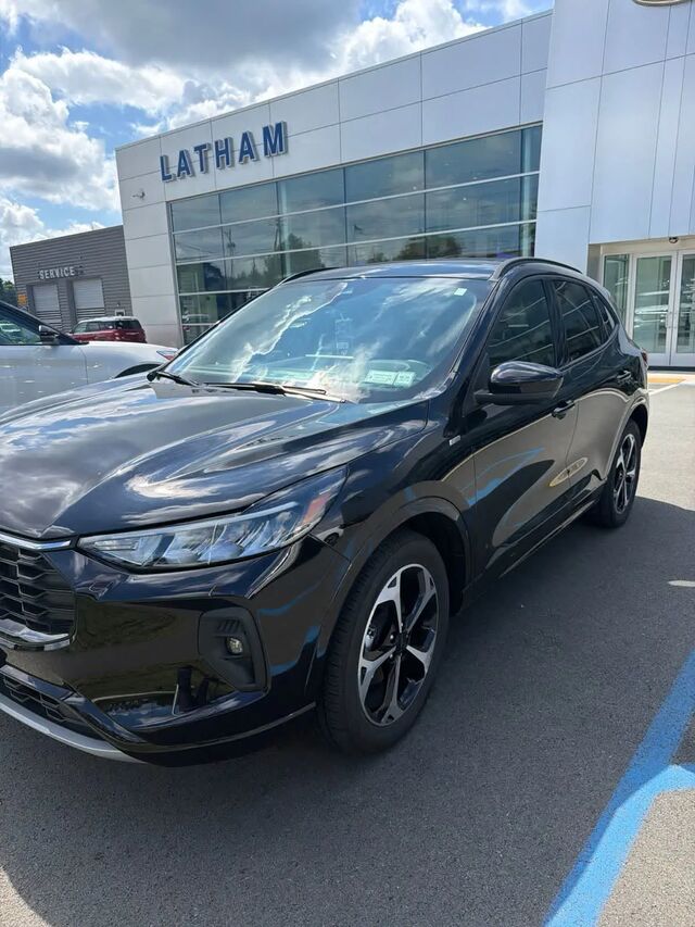 2024 Ford Escape ST-Line Select