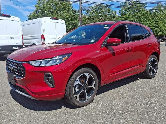 2023 Ford Escape ST-Line Select — photo 1 of 26