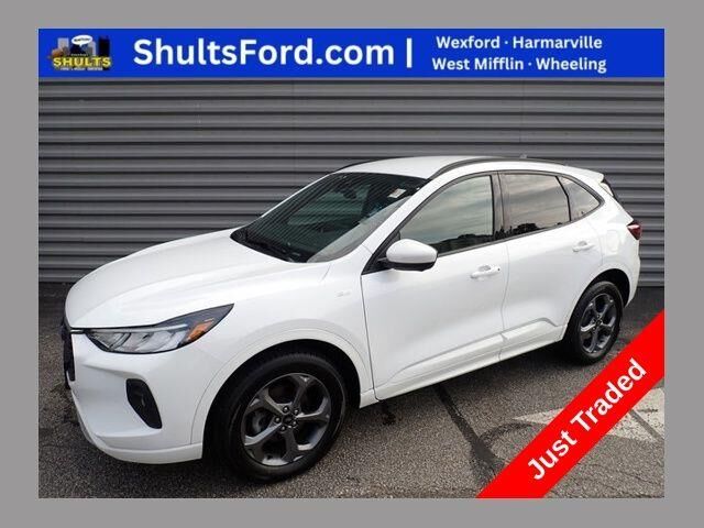 2023 Ford Escape ST-Line Select — photo 1 of 26
