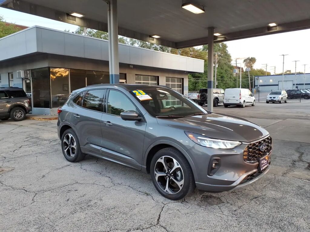 2023 Ford Escape ST-Line Select — photo 1 of 13