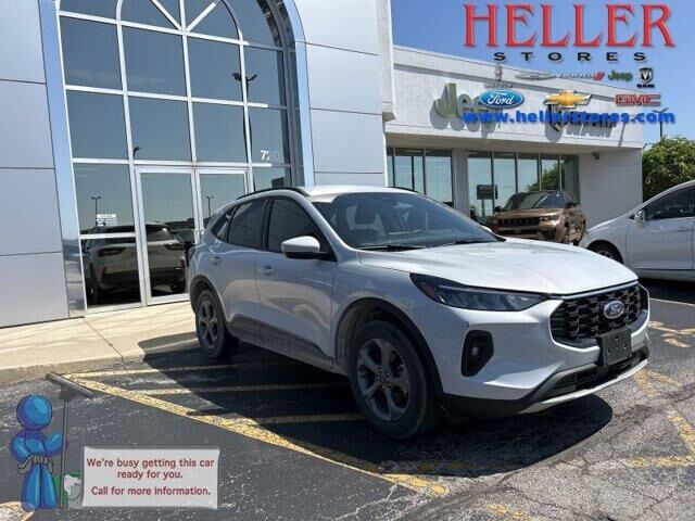 2025 Ford Escape ST-Line Select — photo 1 of 3