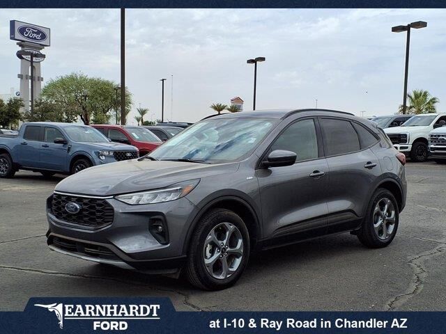 2025 Ford Escape ST-Line Select — photo 1 of 1