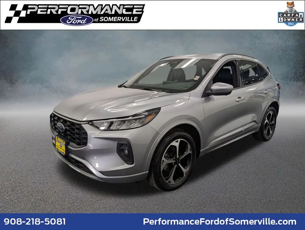 2023 Ford Escape ST-Line Select — photo 1 of 13