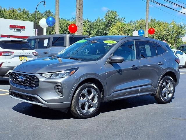 2024 Ford Escape ST-Line Select — photo 1 of 26