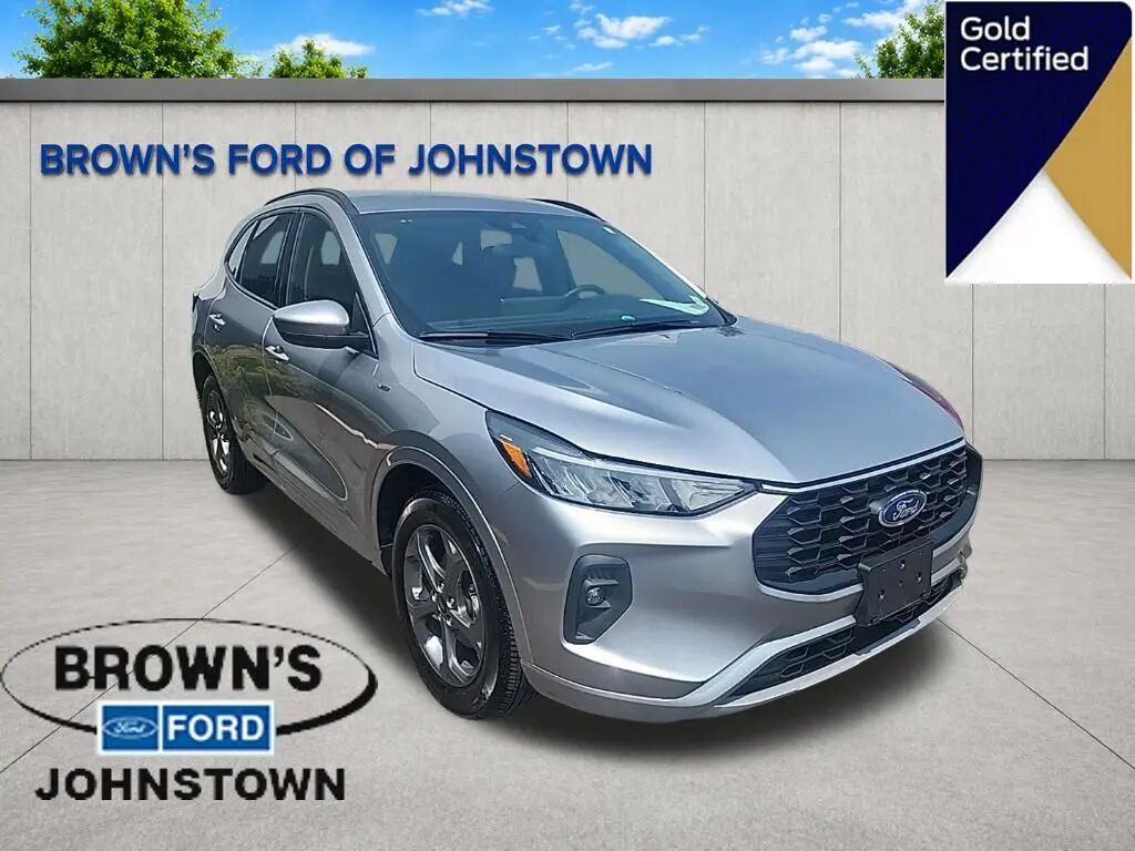 2023 Ford Escape ST-Line Select — photo 1 of 12