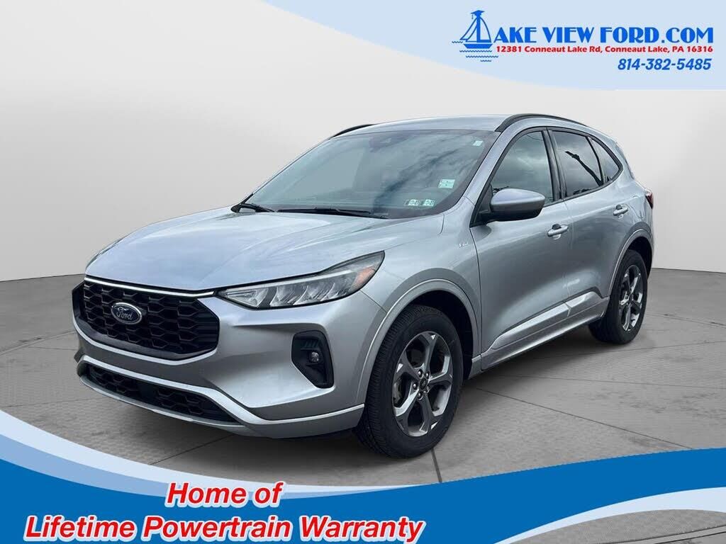 2023 Ford Escape ST-Line Select — photo 1 of 2