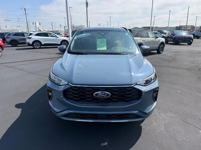 2023 Ford Escape ST-Line Select