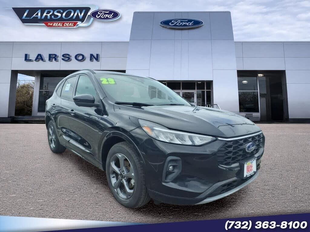 2023 Ford Escape ST-Line Select — photo 1 of 1