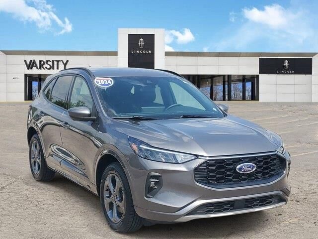 2024 Ford Escape ST-Line Select — photo 1 of 26