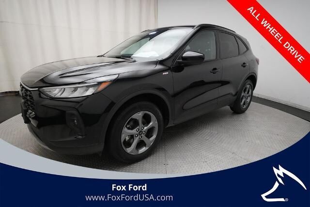 2025 Ford Escape ST-Line Select — photo 1 of 25
