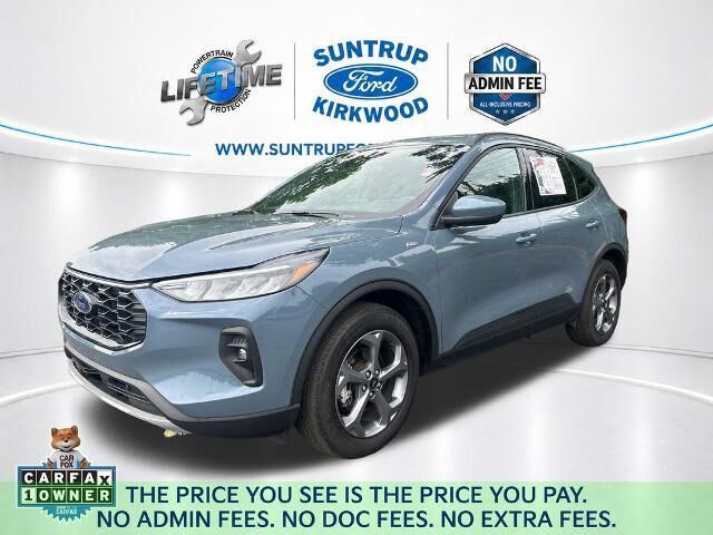 2025 Ford Escape Hybrid ST-Line Select — photo 1 of 26