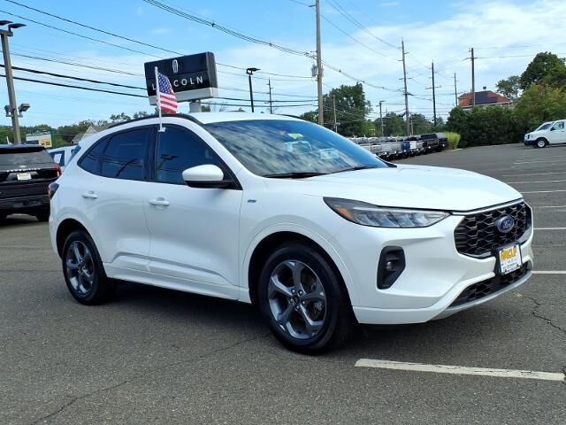 2023 Ford Escape Hybrid ST-Line Select