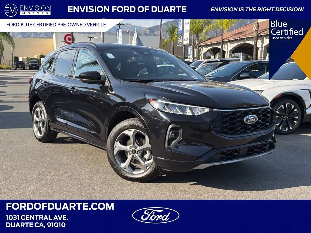 2024 Ford Escape Hybrid ST-Line Select — photo 1 of 13