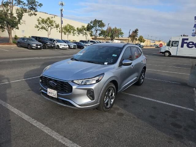 2024 Ford Escape Hybrid ST-Line Select