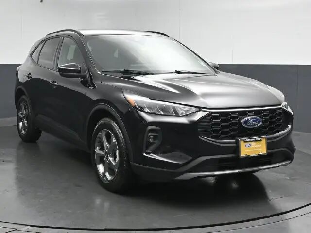 2026 Ford Escape Hybrid ST-Line Select