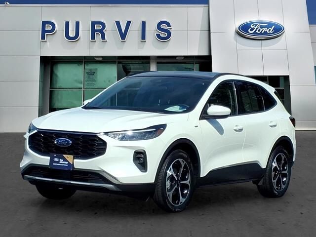 2025 Ford Escape Hybrid ST-Line Select — photo 1 of 13