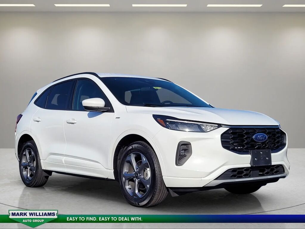2023 Ford Escape Hybrid ST-Line Select — photo 1 of 25