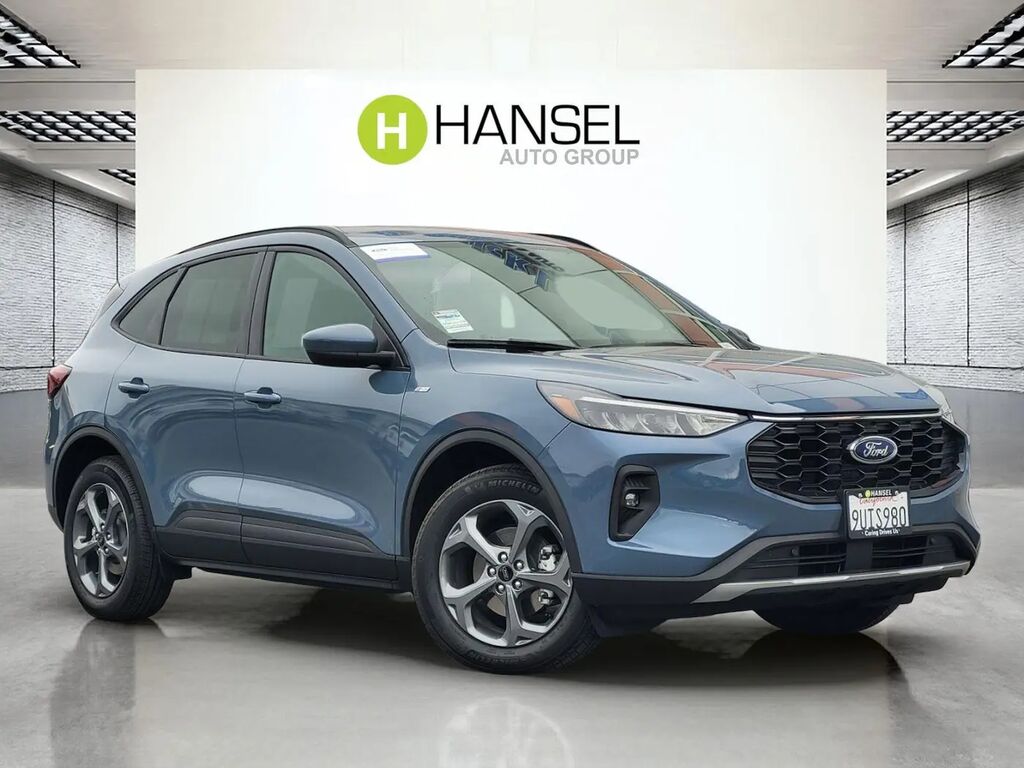 2025 Ford Escape Hybrid ST-Line Select — photo 1 of 25