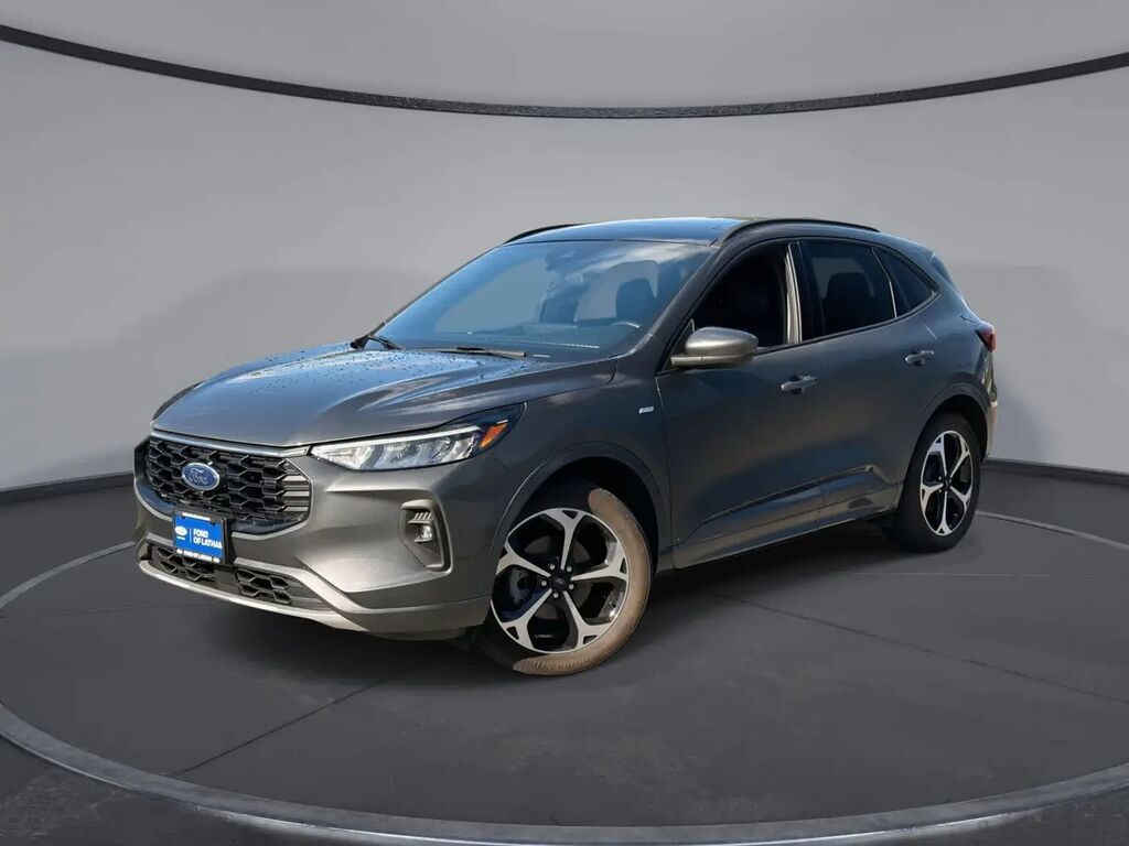 2023 Ford Escape Hybrid ST-Line Select — photo 1 of 13