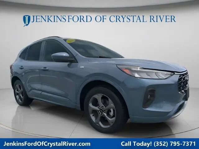 2023 Ford Escape Hybrid ST-Line Select