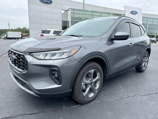 2026 Ford Escape Hybrid ST-Line Select
