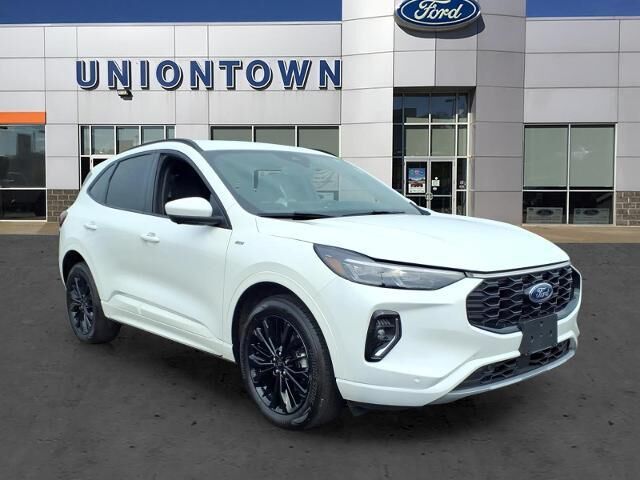 2023 Ford Escape ST-Line Elite — photo 1 of 13