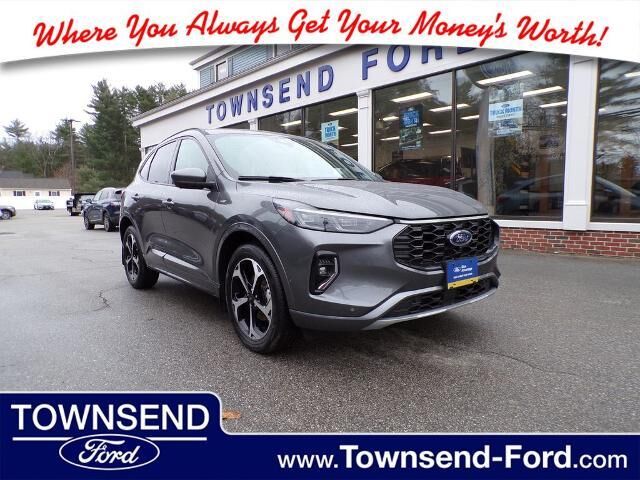 2023 Ford Escape ST-Line Elite — photo 1 of 8