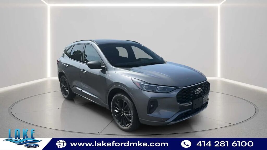 2025 Ford Escape ST-Line Elite — photo 1 of 20