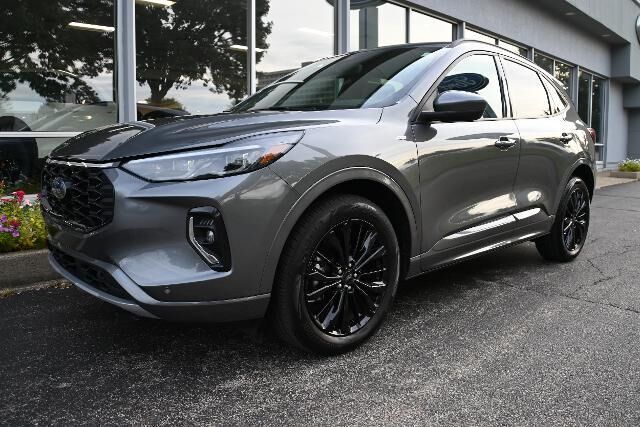 2023 Ford Escape ST-Line Elite