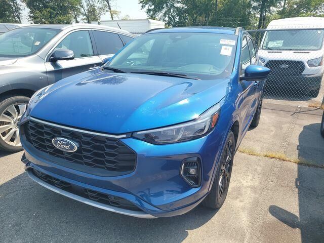 2023 Ford Escape ST-Line Elite — photo 1 of 26