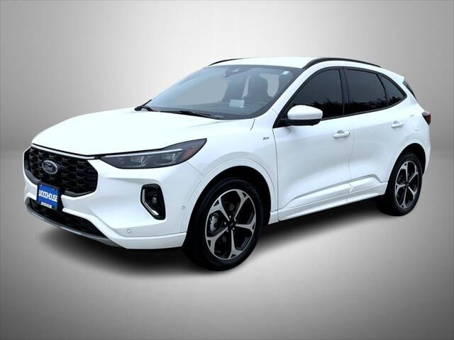 2023 Ford Escape ST-Line Elite