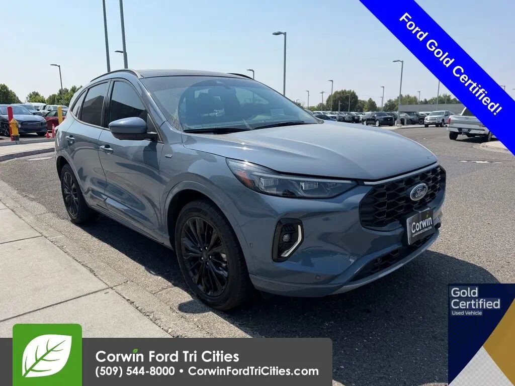 2023 Ford Escape ST-Line Elite — photo 1 of 29